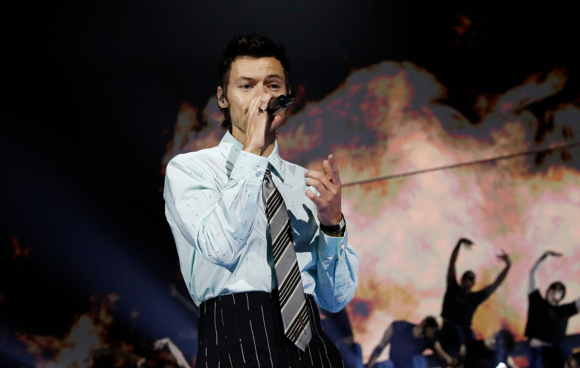 Harry Styles Autograph Hunter Apologises After Viral New York Encounter