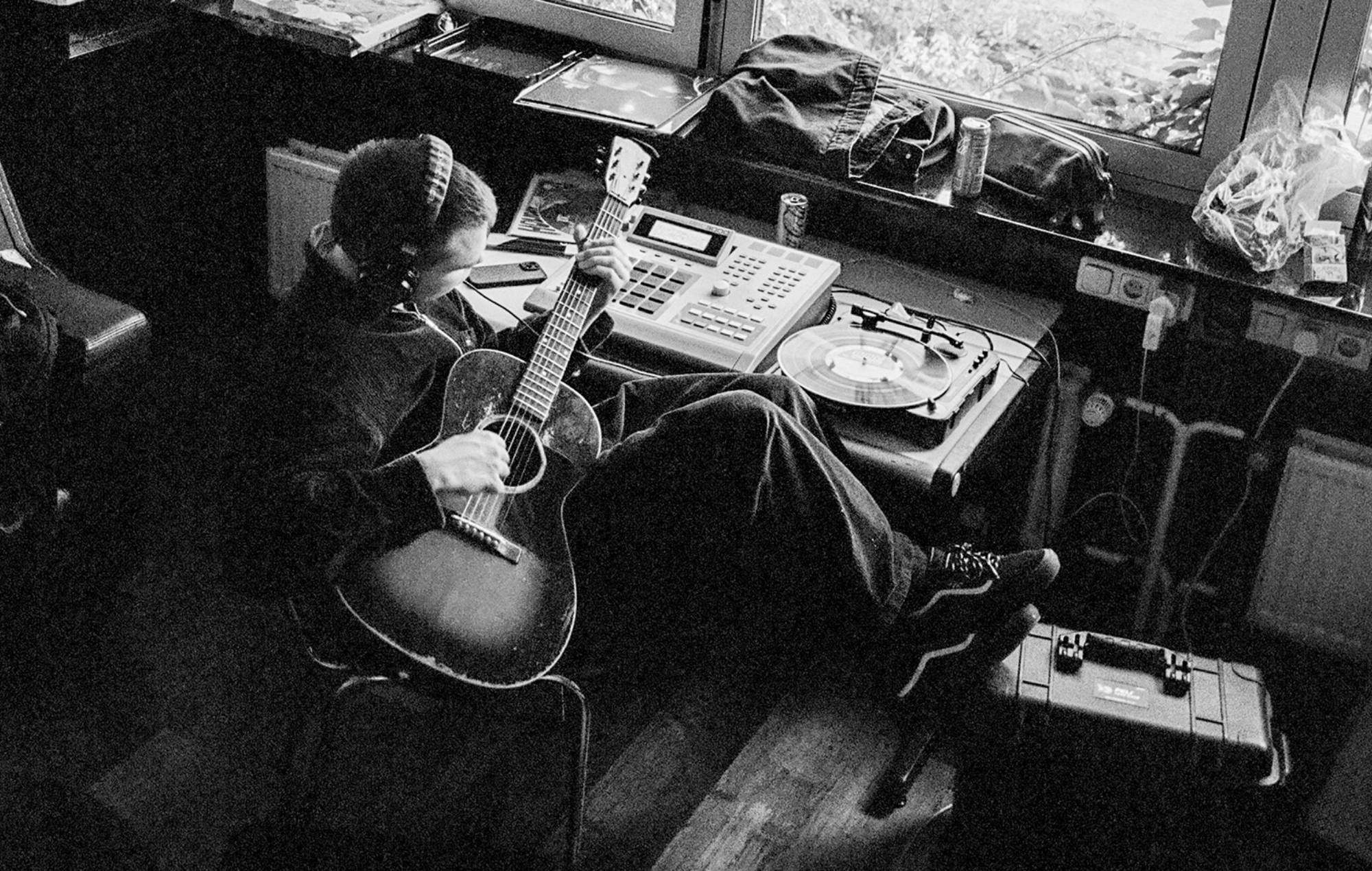 Harry Fowler Quietly Unveils Debut Solo Record Blankets