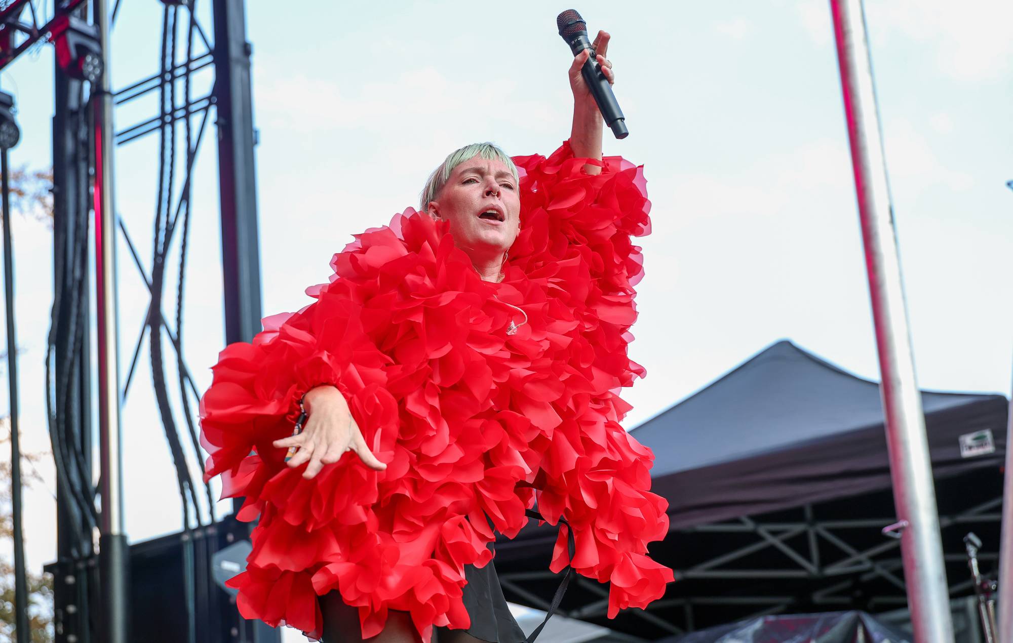 Sylvan Esso End Spotify Boycott Over Financial Pressures